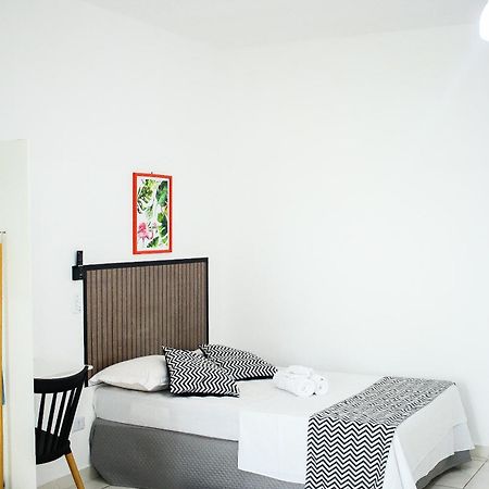Апартаменти Loft05 Completo Ar Internet Garagem Prox Aparecida E Industrias Піндамонянгаба Екстер'єр фото